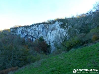 Parques Naturales Urbasa-Andía y Aralar - Nacedero del Urederra; vacaciones senderismo